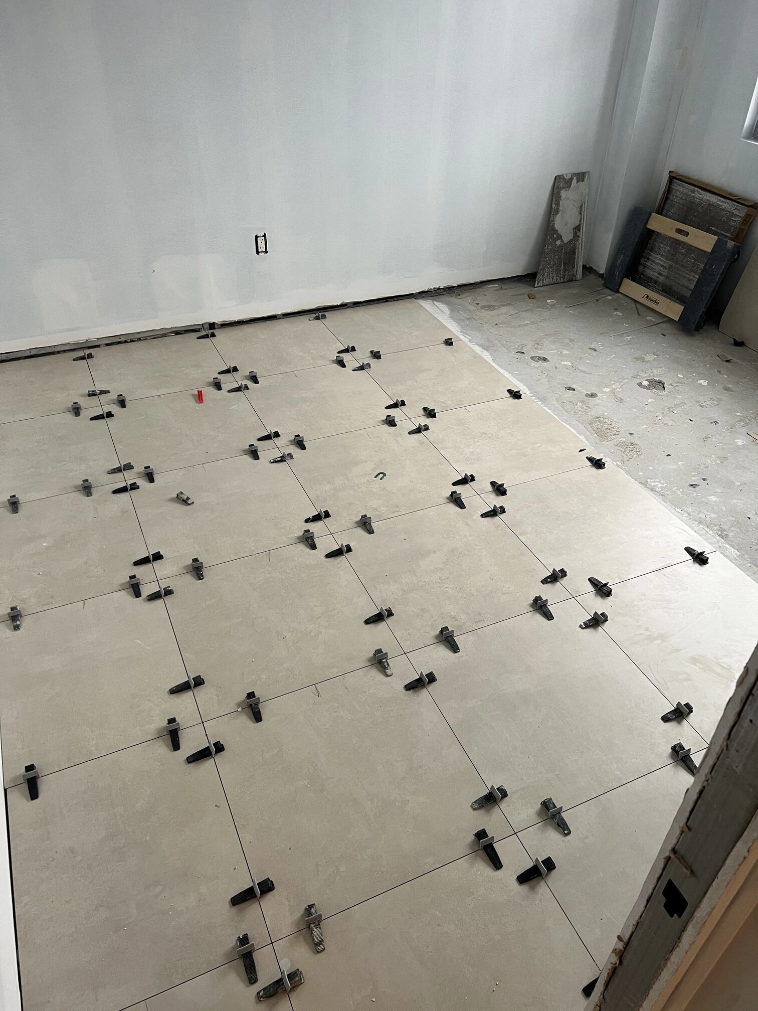 Whole apartment Large Porcelain Tile